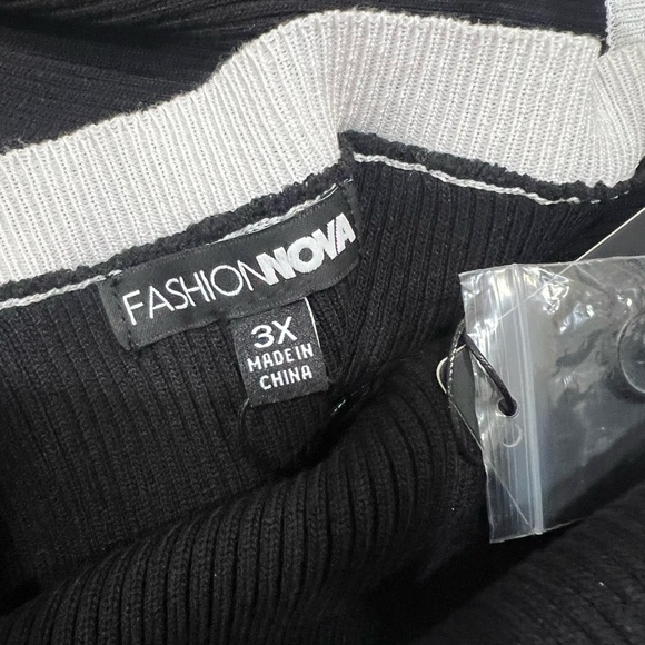 Fashion Nova Charlotte Sweater Black and White Buttoned Dress - Picture 9 of 10